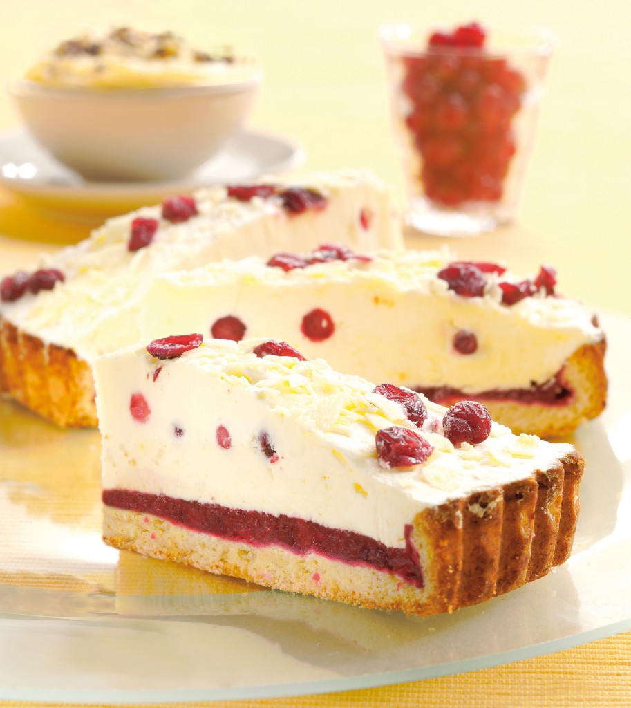 lingonberry _ Tarta cu blat subtire vienez, cu umplutura de merisoare